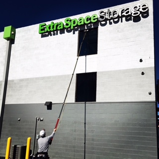 Commercial window cleaning in Tucson AZ